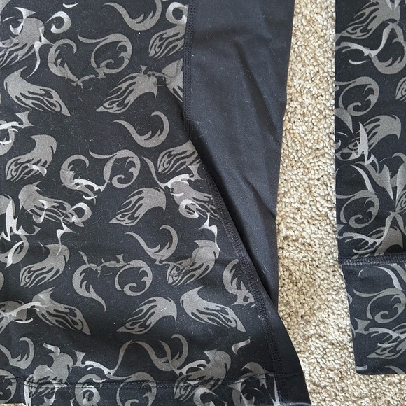 Skirt Sports 1/4 zip pullover athletic top. Thick. Designed in Boulder CO. EUC - Picture 3 of 11